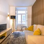 דירה Cozy Downtown By Lovelystay ליסבון