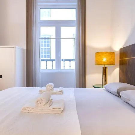 Apartment Cozy Downtown By Lovelystay