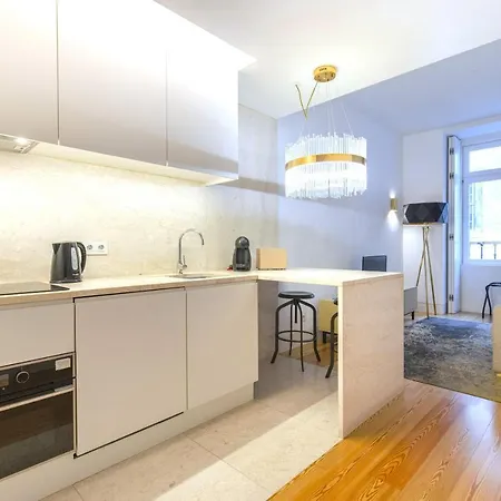 Downtown By Lovelystay Apartment
